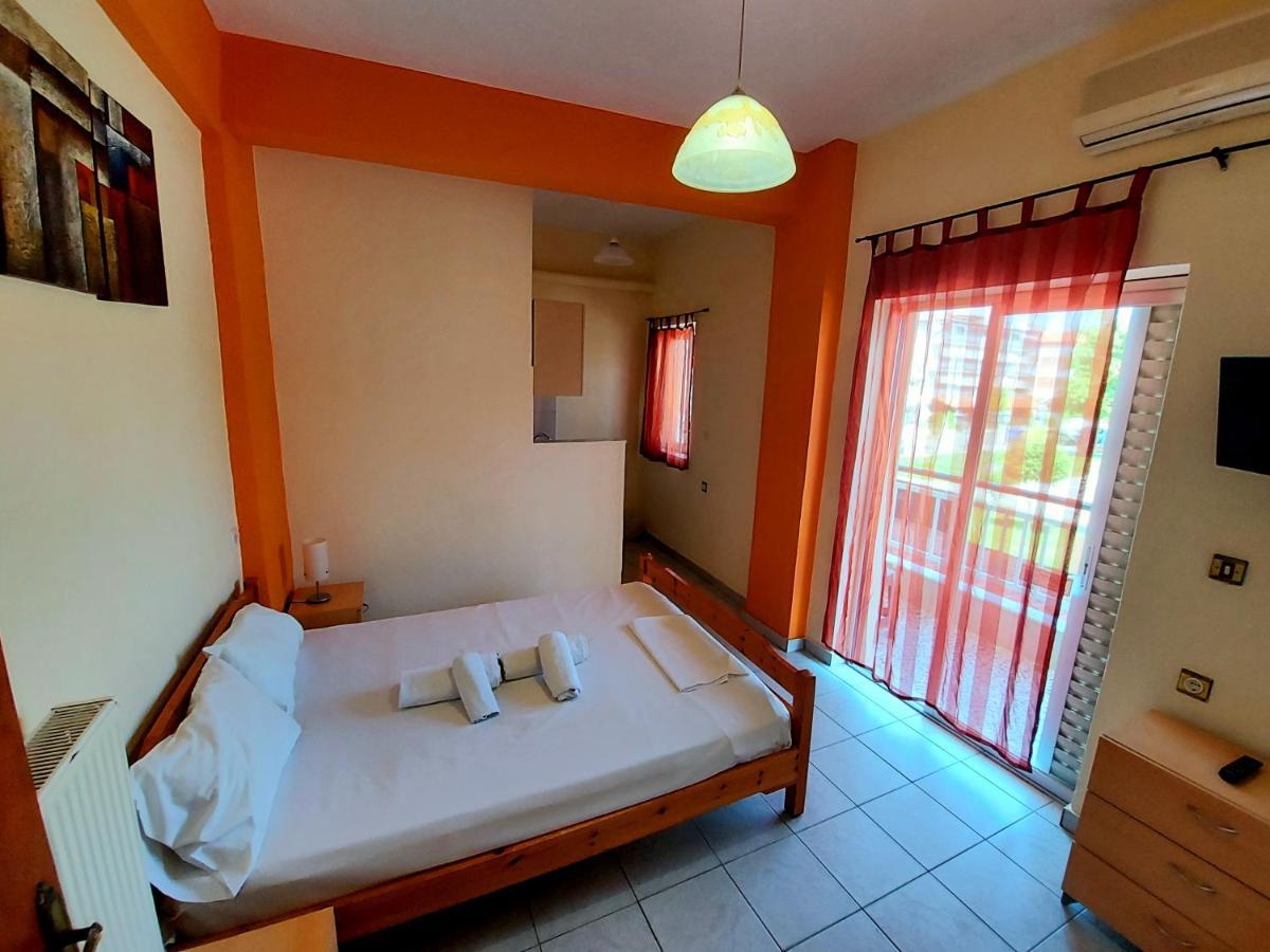 Haus Olymp Apartment Paralia Katerinis Exterior photo